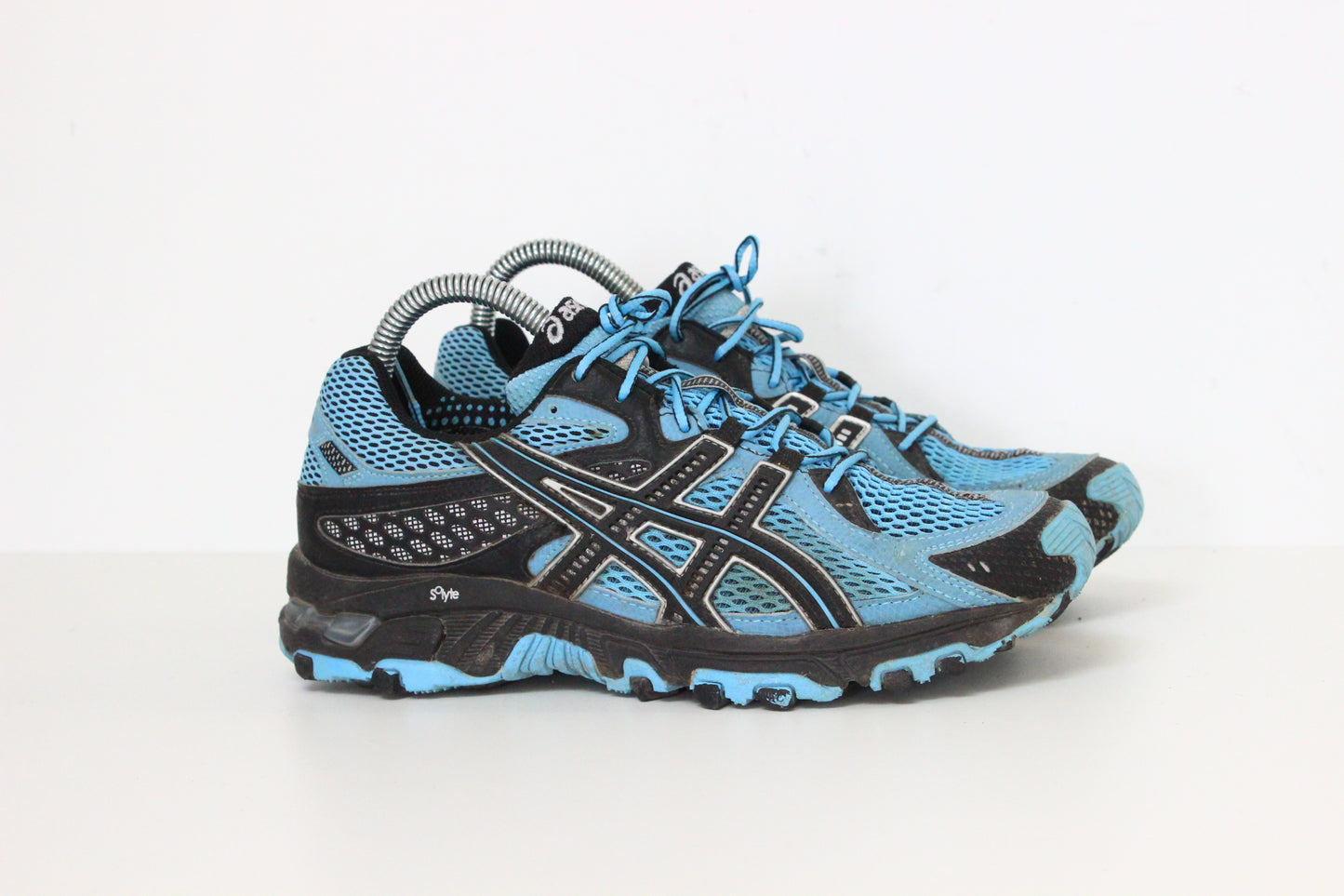 🔵 Asics Trabuco Bfluo